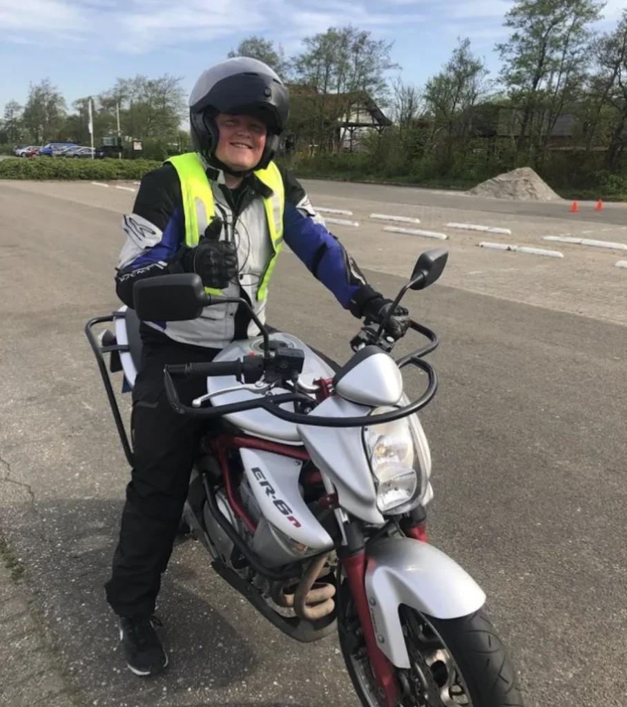 Goedkope autorijlessen in Leiden