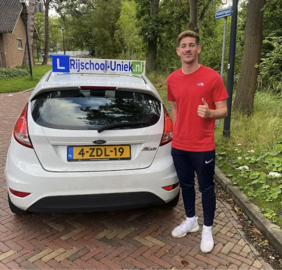 Snel en veilig je rijbewijs halen bij Rijschool Leiden!